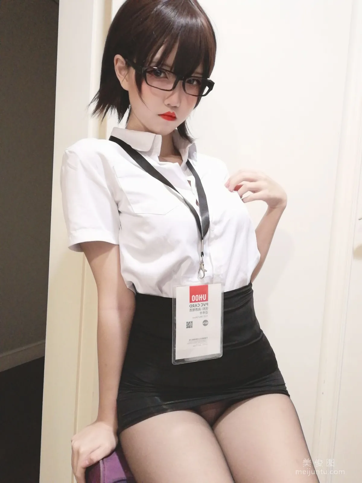 鬼马少女阿薰kaOri 《黑丝OL》 写真集9