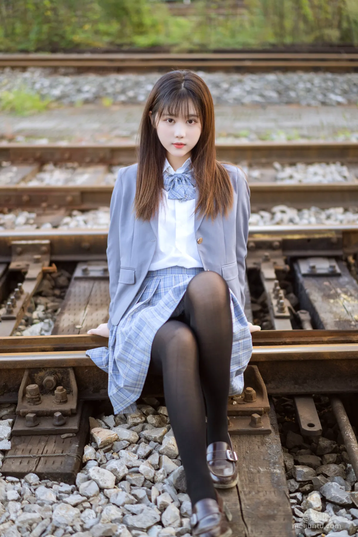 [Web Idols] Ji Jingjiang, Elopement Uniform Photo Set photo 2