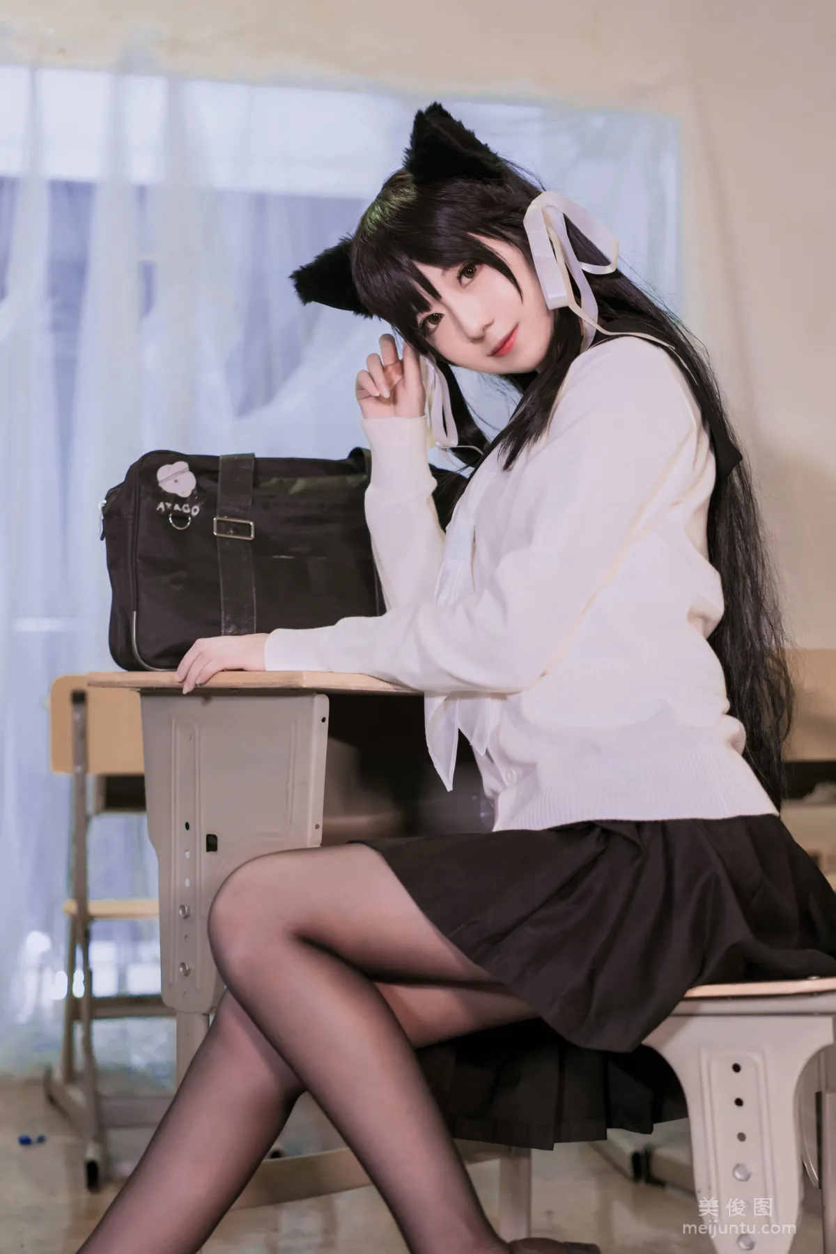 [美女Coser] 弥音音ww 《爱宕校服》 写真集4