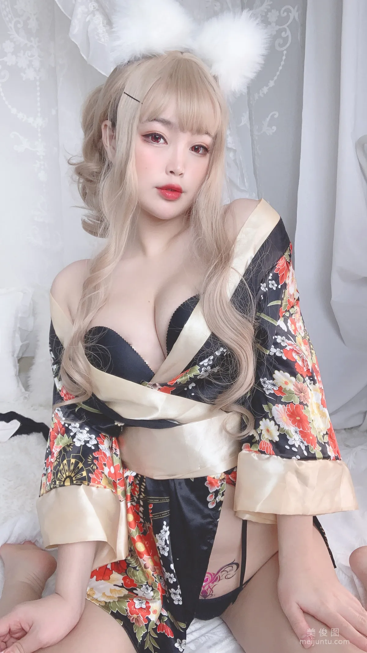 Bai Ye: Web Idols photo 10