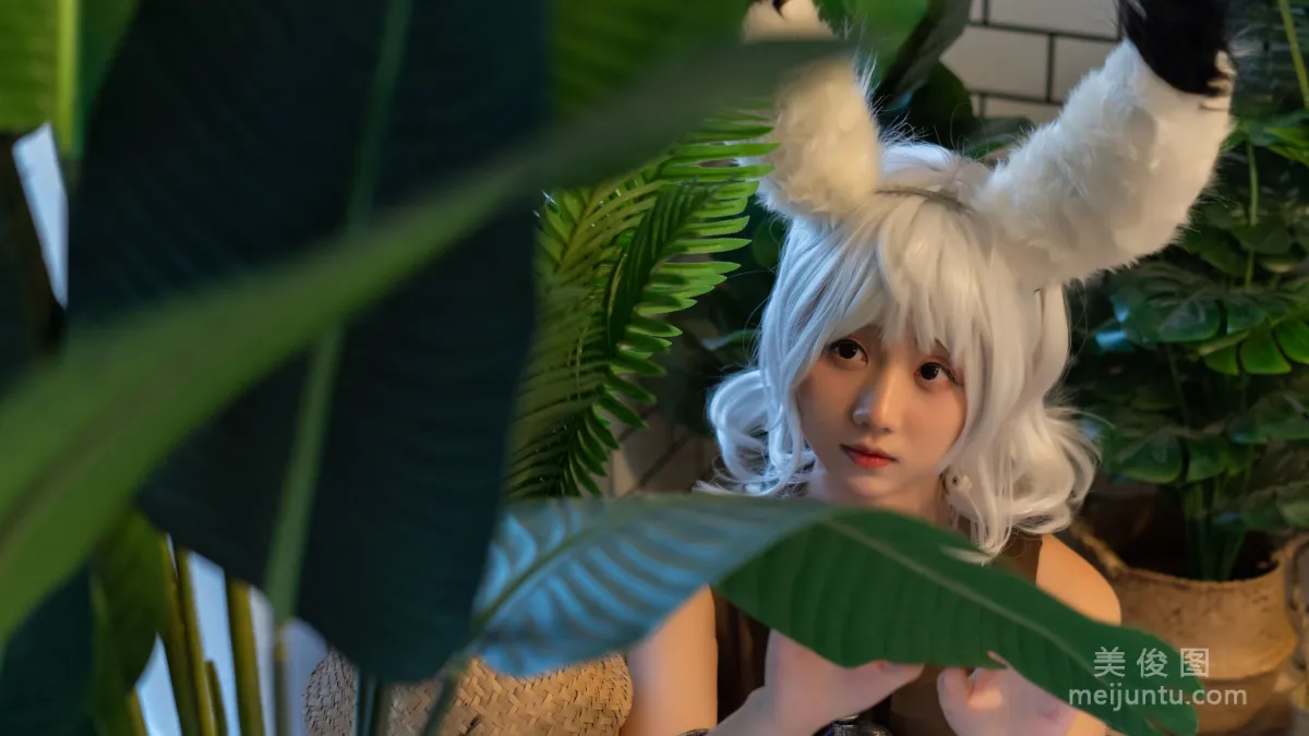 微博COSER姬镜酱 《希尔》 写真集8