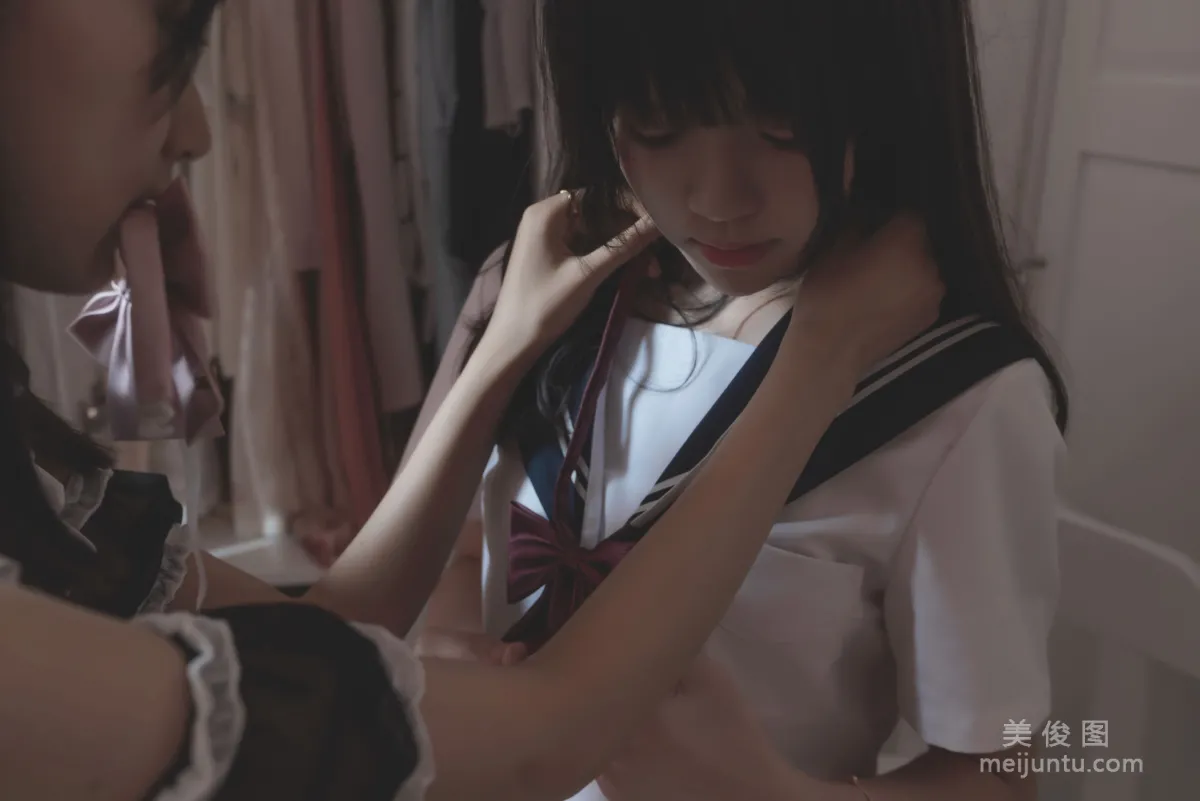 木綿綿OwO&amp;桜桃喵 《皆(制服×妹抖)》 寫真集 28