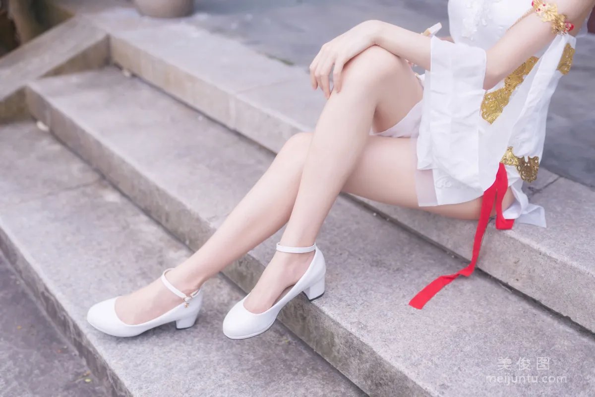 Mu Mianmian OwO Double-Flowered Cherry Blossom Photo Set photo 24