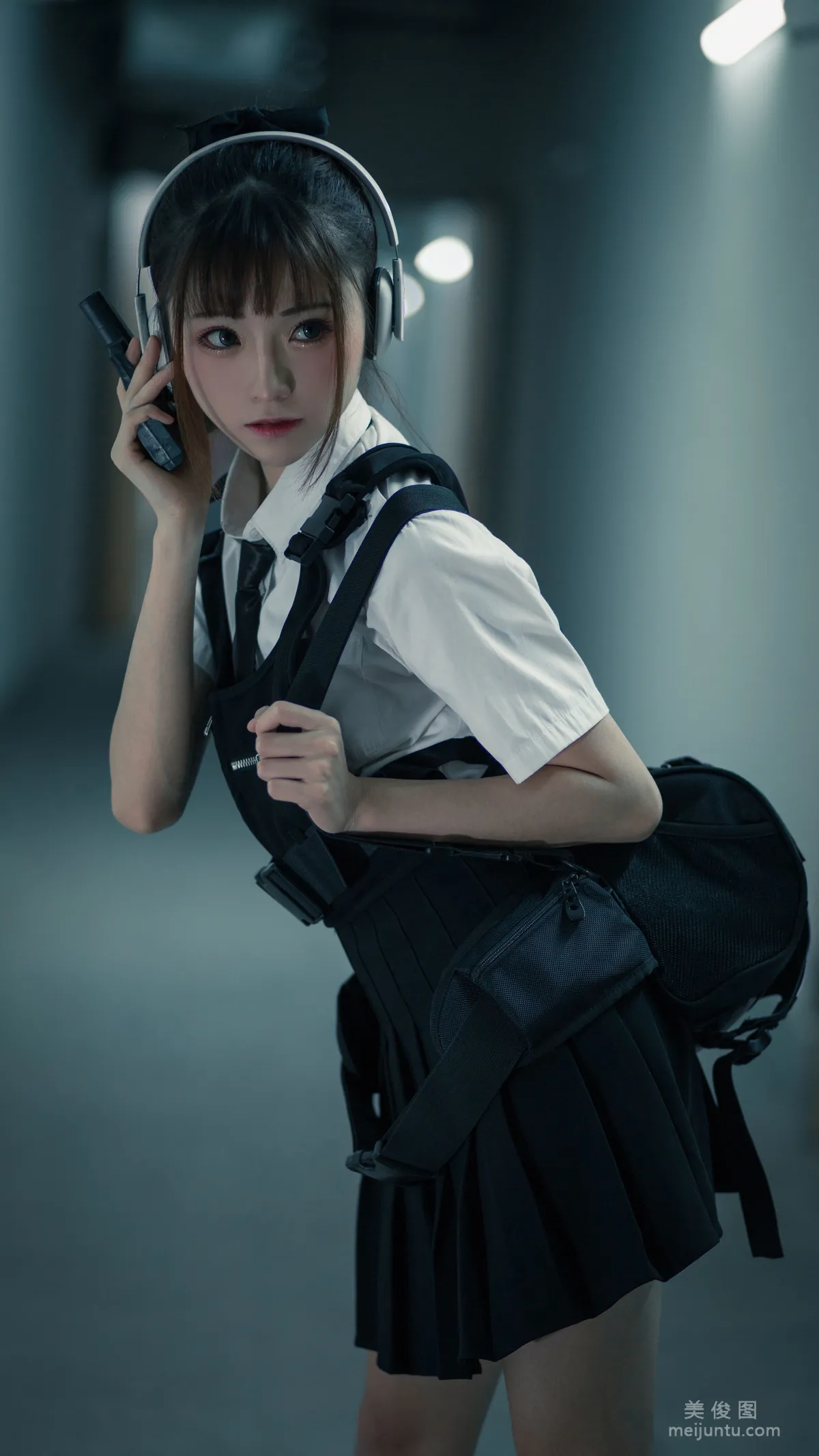 Qi Tailang: Web Idols photo 4