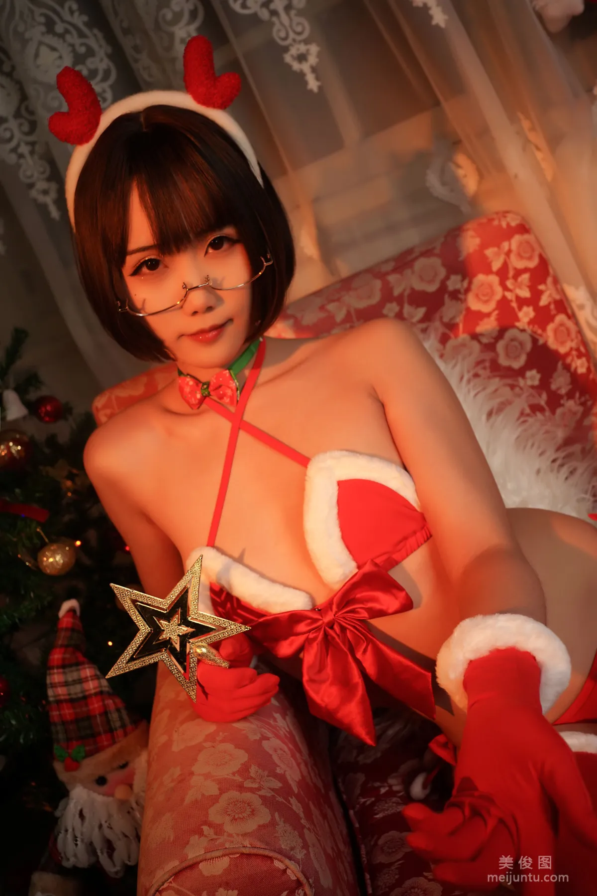 Internet Celebrity Coser Xiao Meiyan, Christmas Snowy Night Hymn Photo Set photo 9