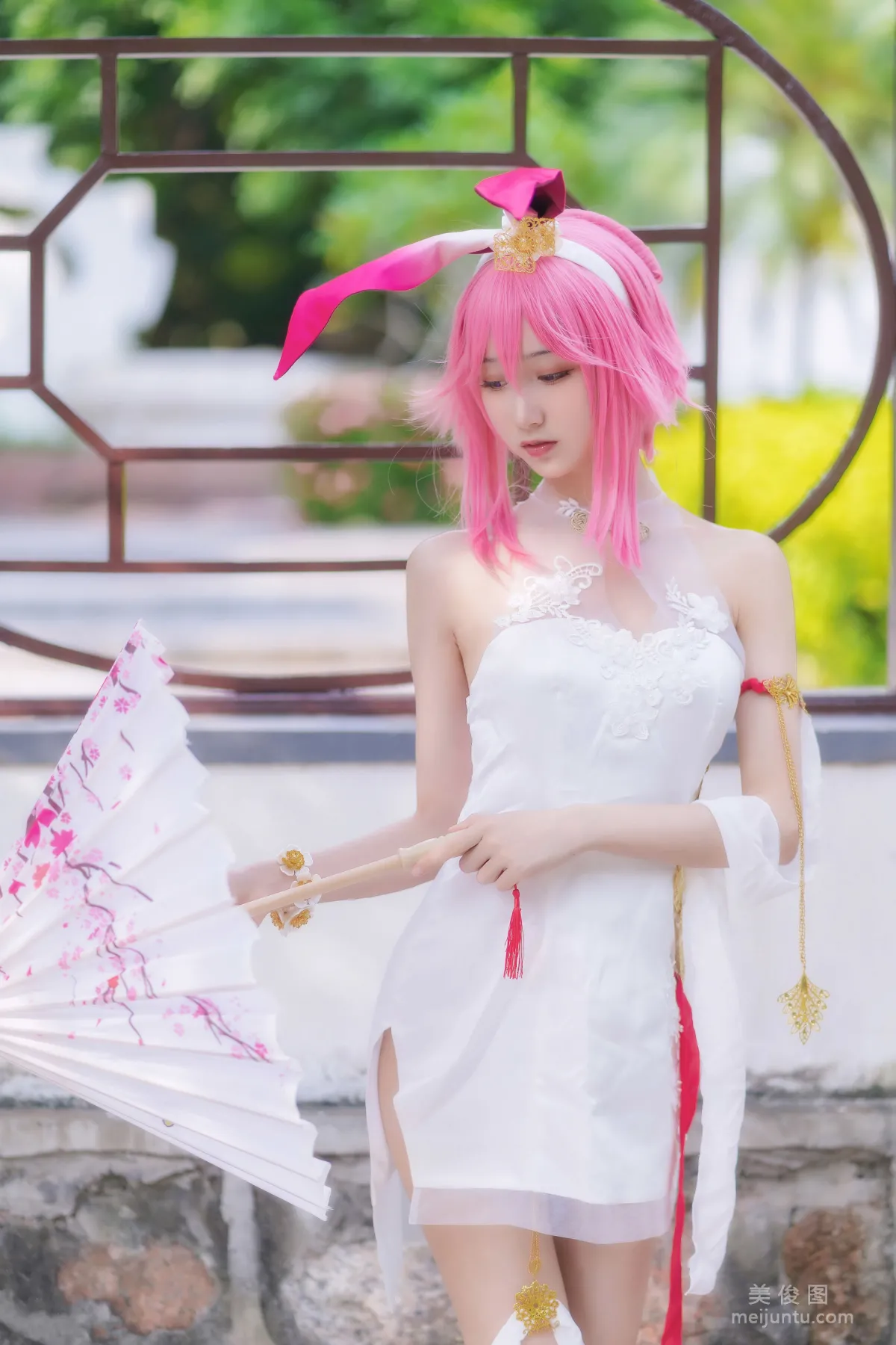 Mu Mianmian OwO Double-Flowered Cherry Blossom Photo Set photo 3