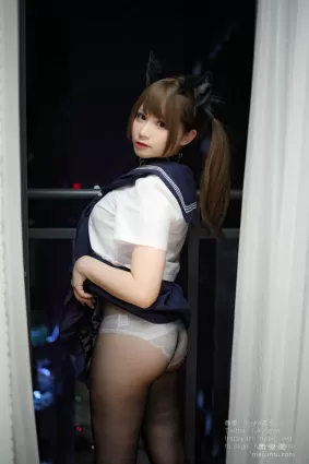 Nyako喵子 《黑絲水手服貓娘》 寫真集