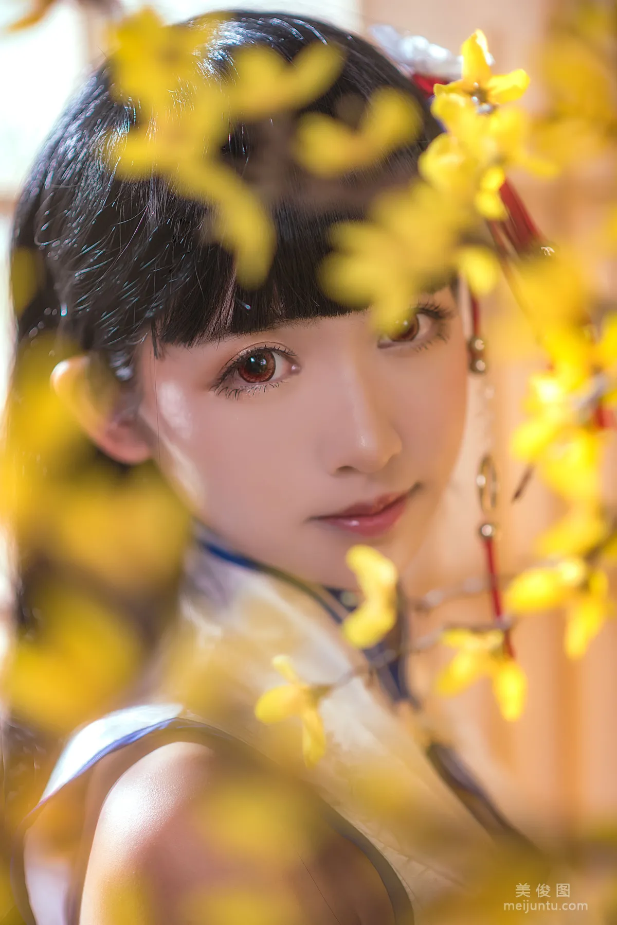 Manyu Feier: Web Idols photo 14