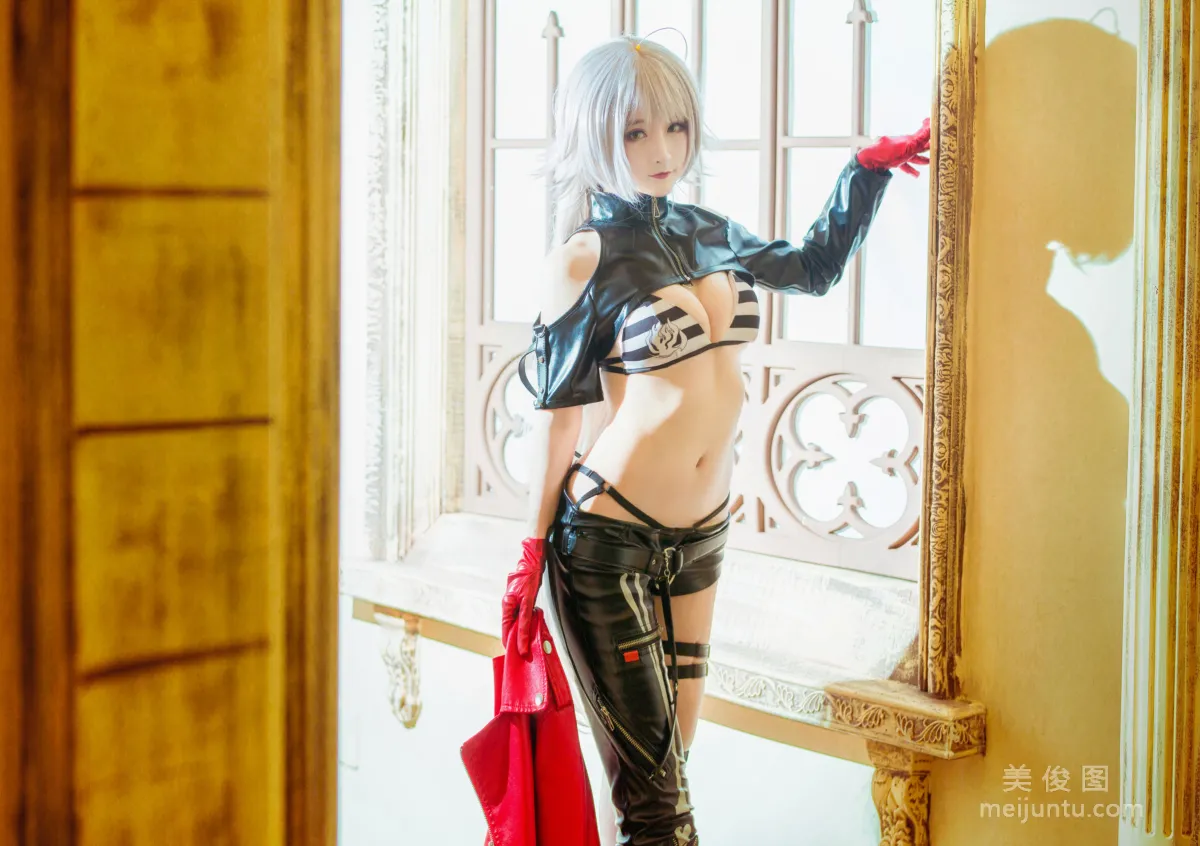 [美女Coser] yui金鱼 《贞德》 写真集13