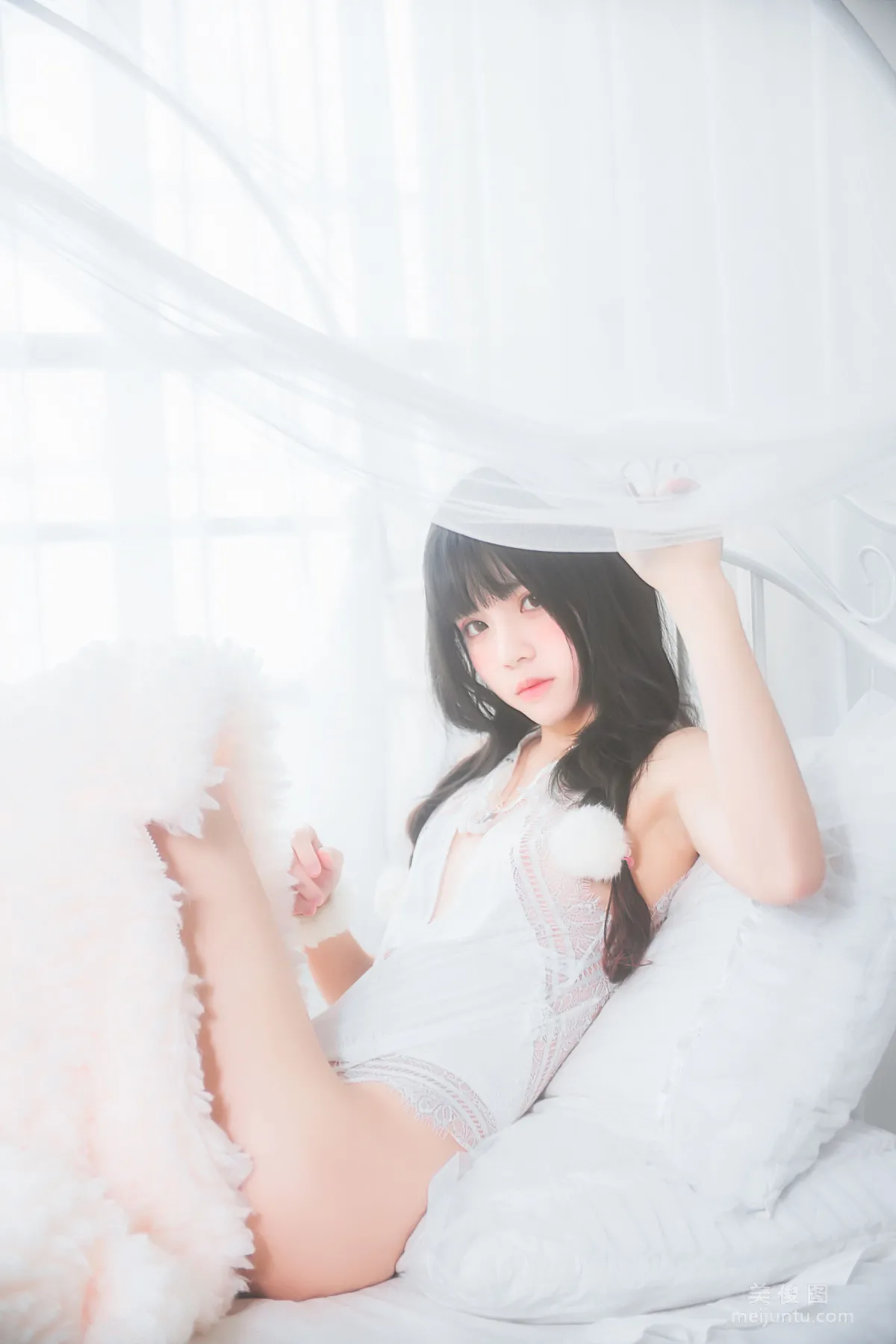 Ying Taomiao, Hibernation Series Pure White Private Shoot Photo Set photo 35