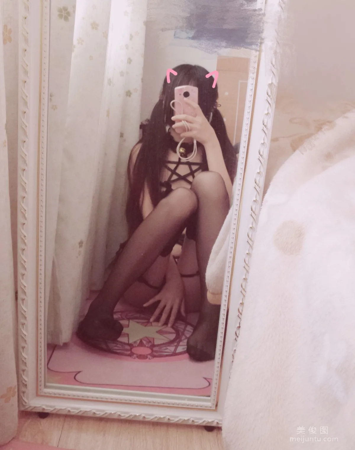[美女Coser] 五更百鬼 《小恶魔》 写真集2