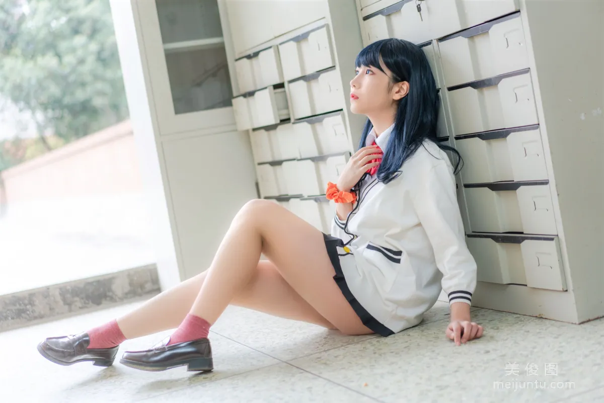 [网红Coser] 逐月su 《宝多六花》 写真集2