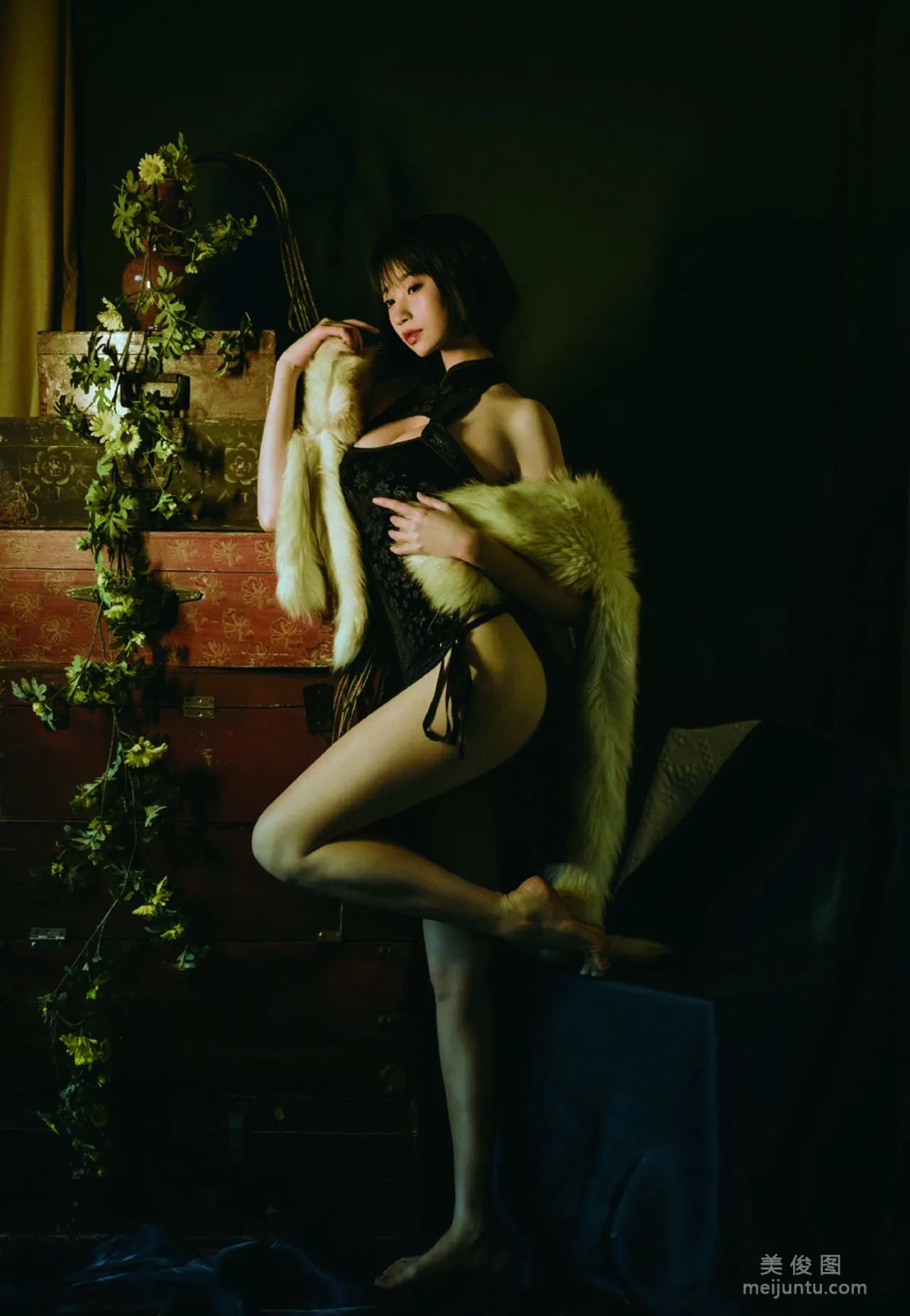 Coser奈汐醬nice 《黃昏》 寫真集 6