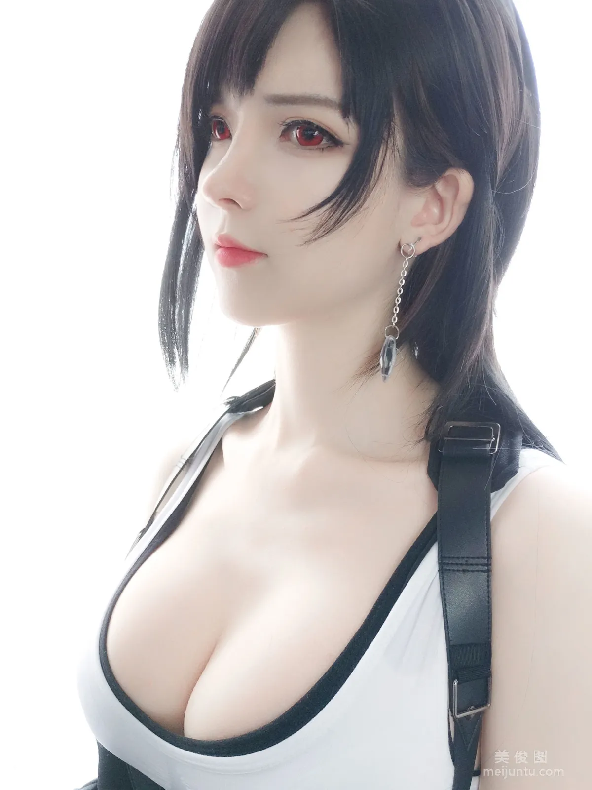 [Internet Celebrity Model Coser] Yixiao Yangze Tifa Standard Outfit Photo Set photo 14