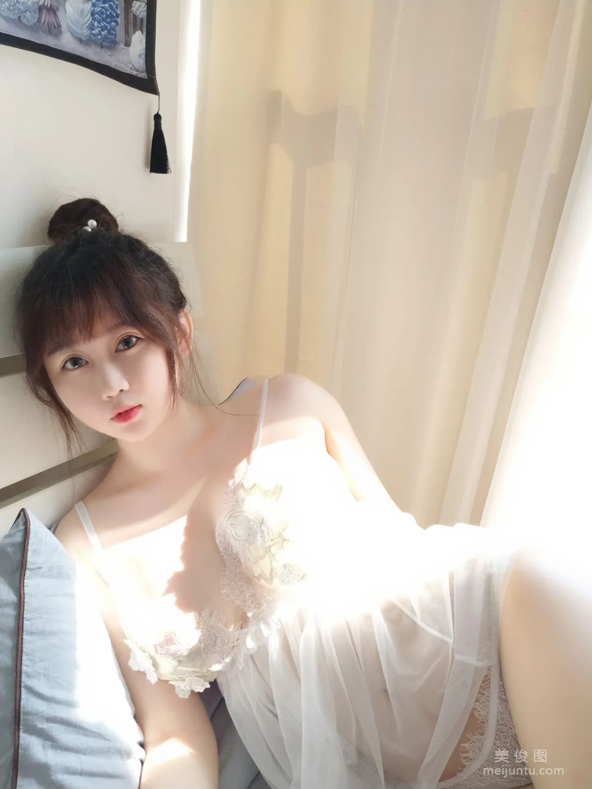 [美女Coser] 是依酱呀 《蕾丝内衣》 写真集9