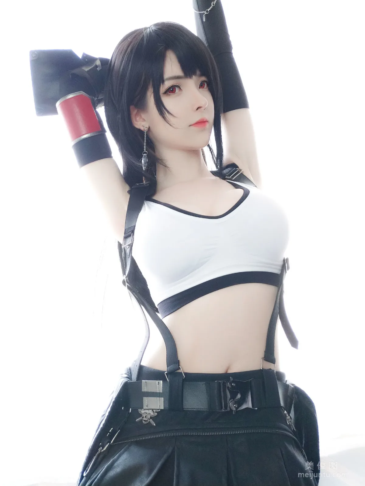 [Internet Celebrity Model Coser] Yixiao Yangze Tifa Standard Outfit Photo Set photo 11