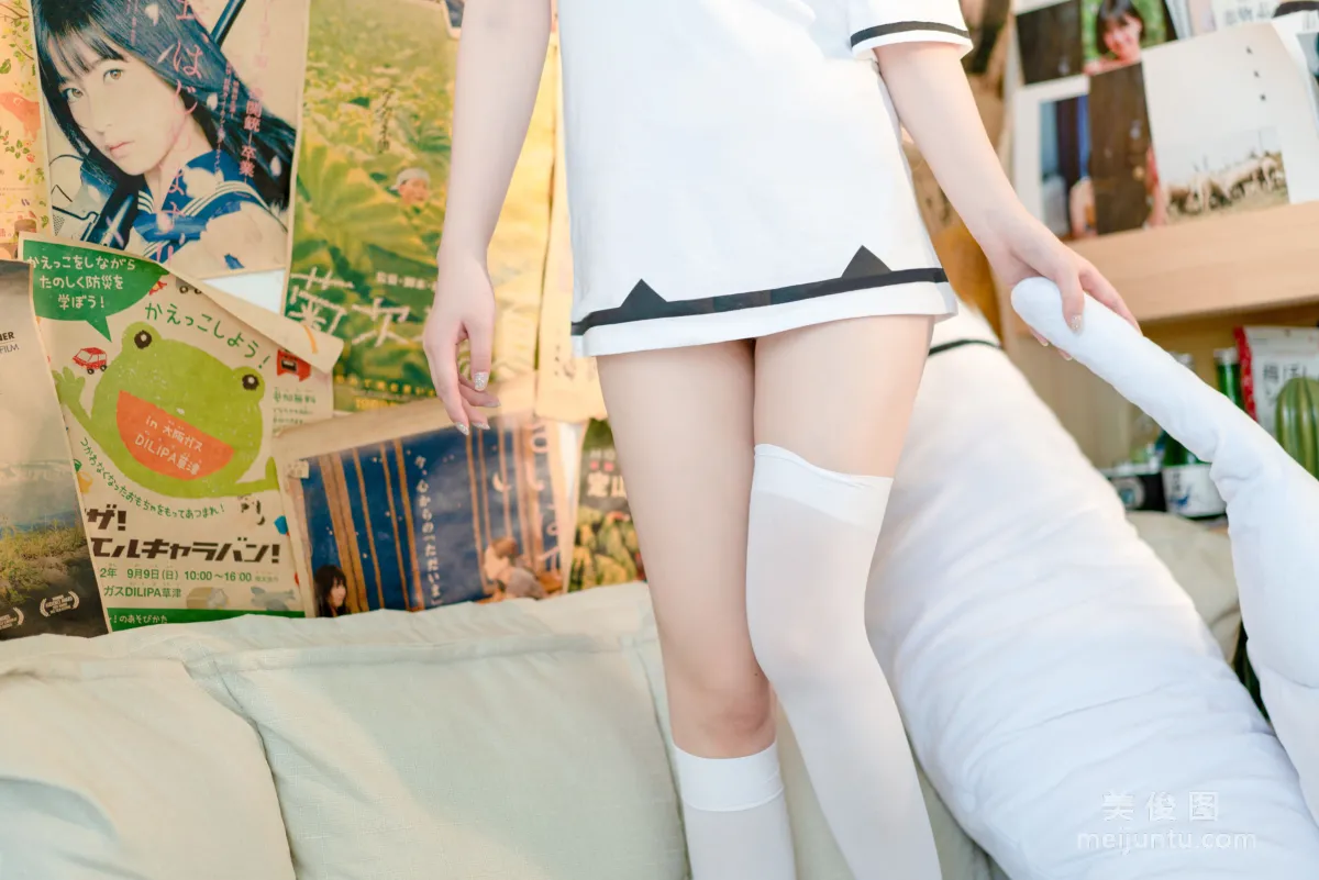 美女Coser绫波 《碧藍航線》 寫真集 15
