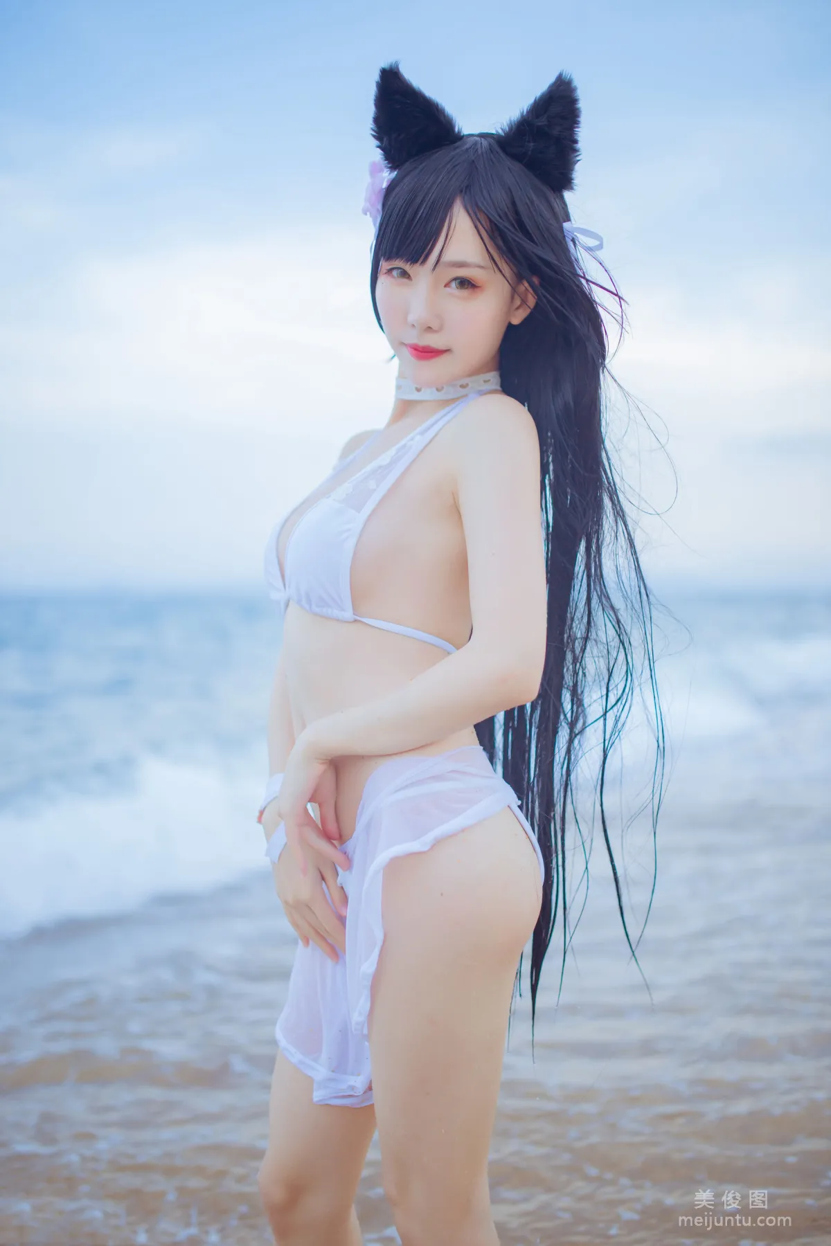 Douniang Lishi x Bu Daimao, Mastiff Beach Swimwear Photo Set photo 15