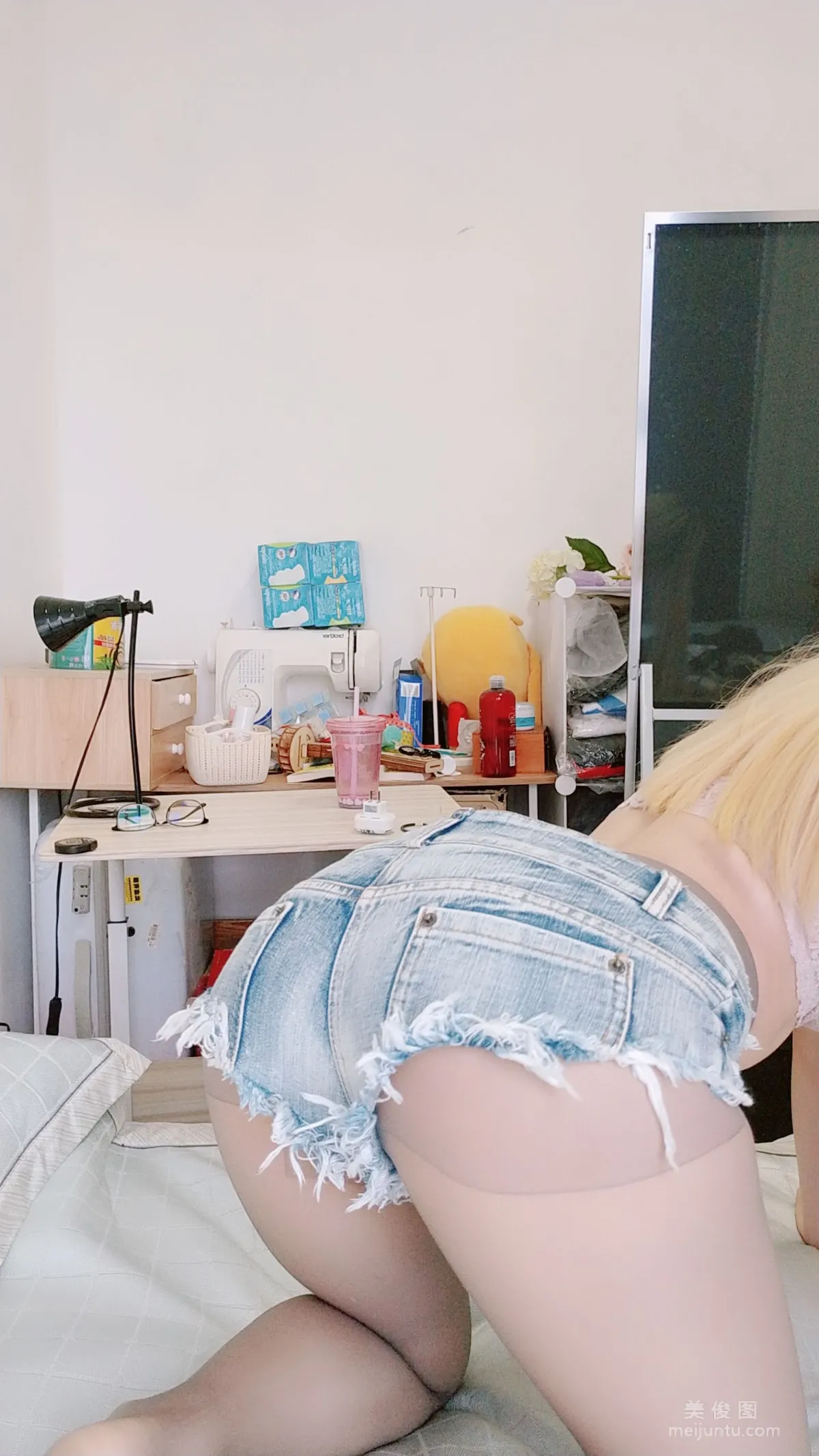 Coser Girl Xingzhi Chichi Shorts Photo Set photo 10
