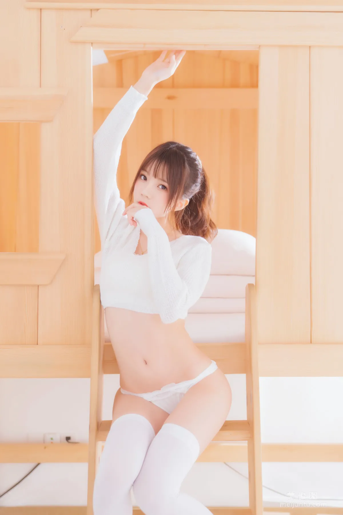 Ying Taomiao 《Black & White: Dreamy White》 Photo Set photo 10
