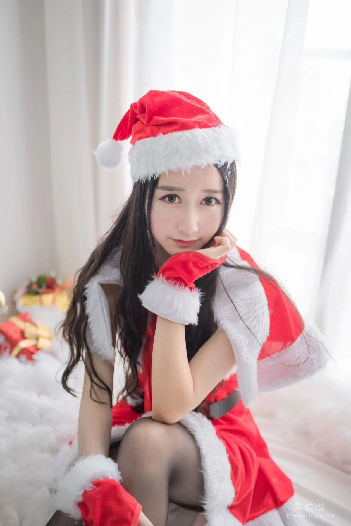 Mu Mianmian OwO, Santa Claus and Reindeer-chan Photo Set photo 11
