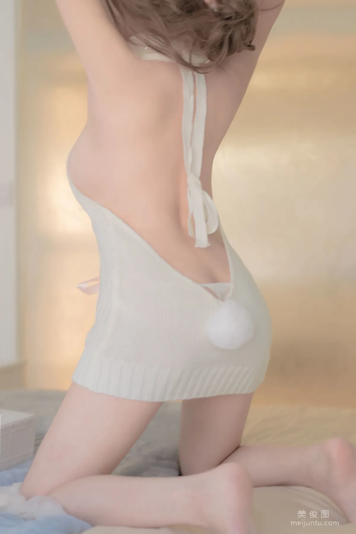 [美女Coser] 米线线sama 《毛衣》 写真集10