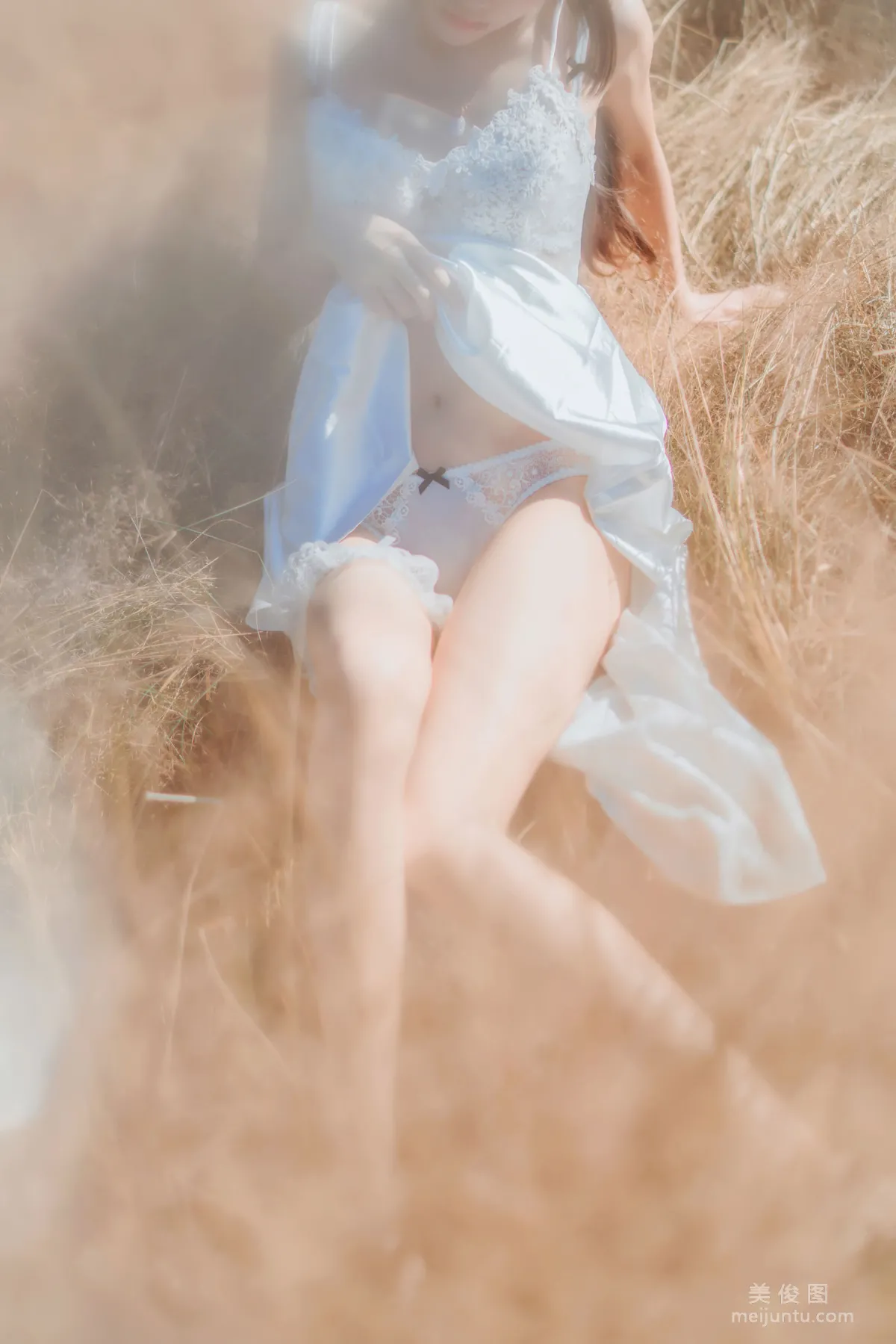 Ying Taomiao: Web Idols photo 21