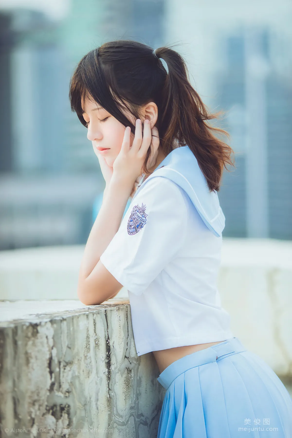桜桃喵 《穿制服的样子》 写真集2