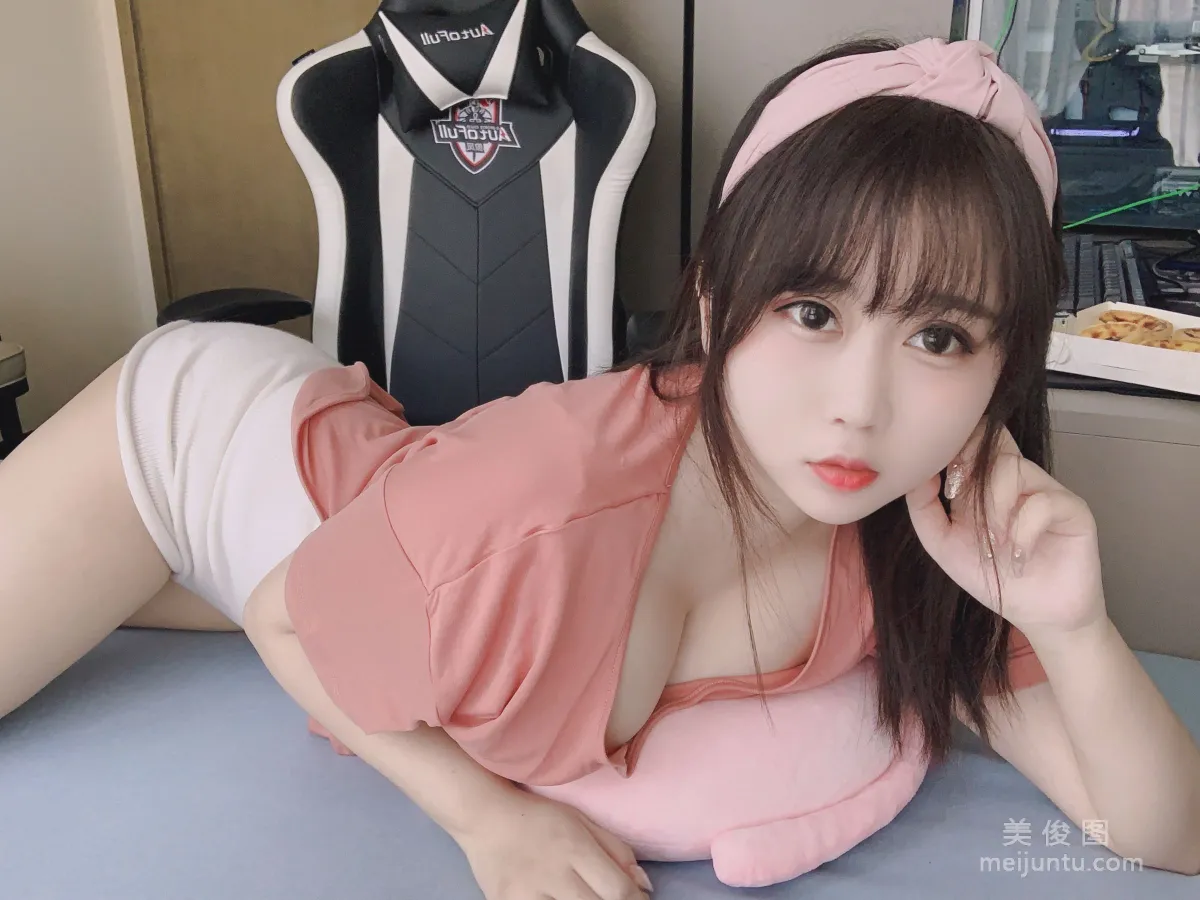 Shiyi Jiangya: Web Idols photo 20
