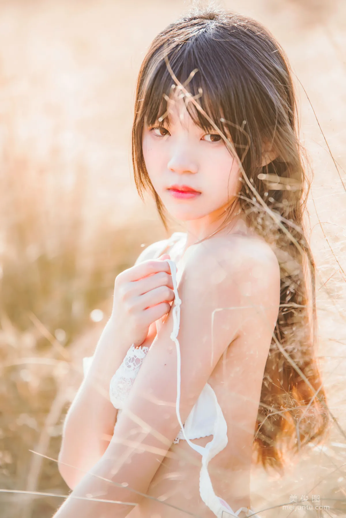 Ying Taomiao: Web Idols photo 48