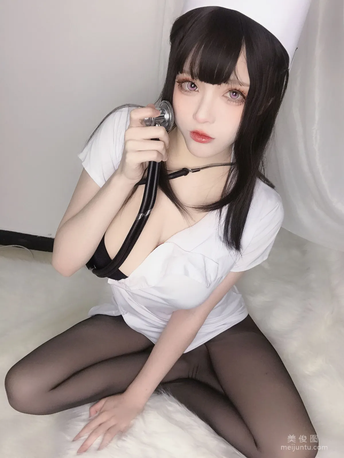 Qisikuai wii, White Nurse, Photo Set photo 52