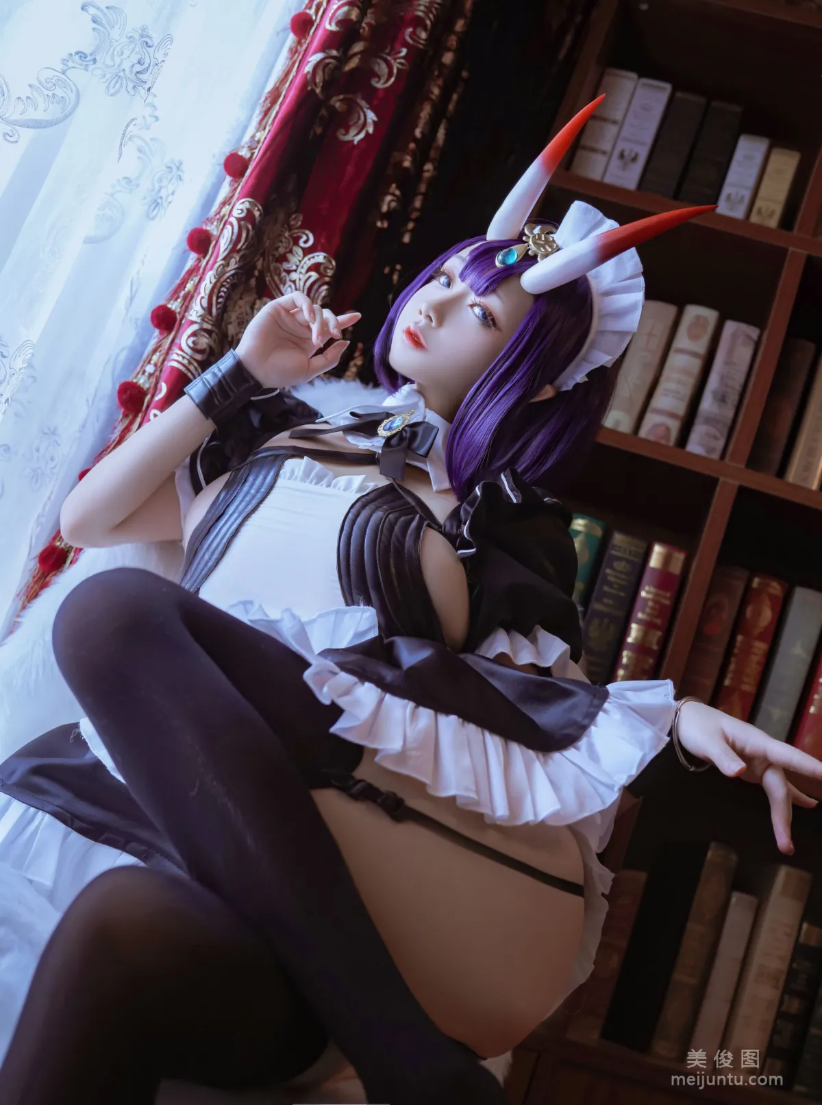 Coser日奈嬌 《酒吞女仆》 寫真集 1