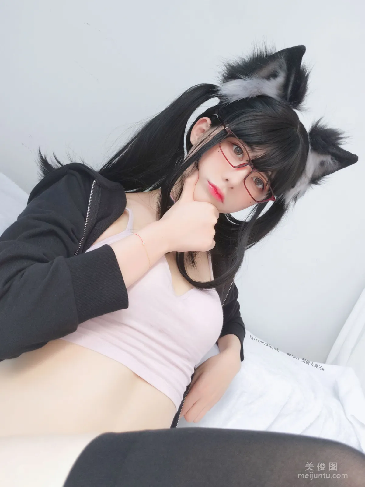 眼酱大魔王w 《黑狐》 写真集22
