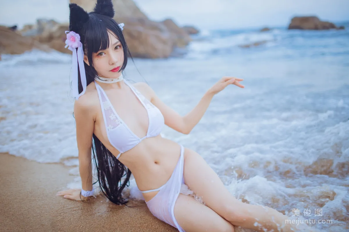 Douniang Lishi x Bu Daimao, Mastiff Beach Swimwear Photo Set photo 39