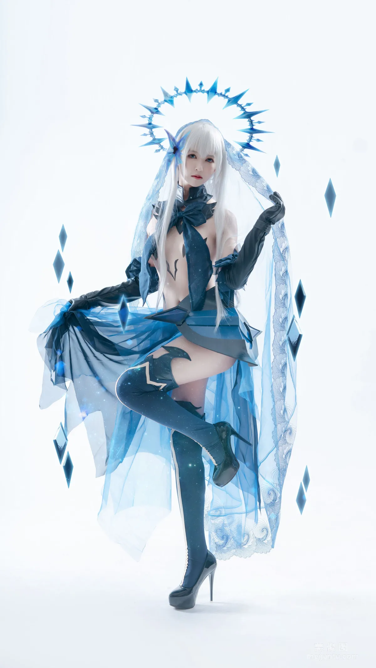 Manyu Feier: Web Idols photo 11