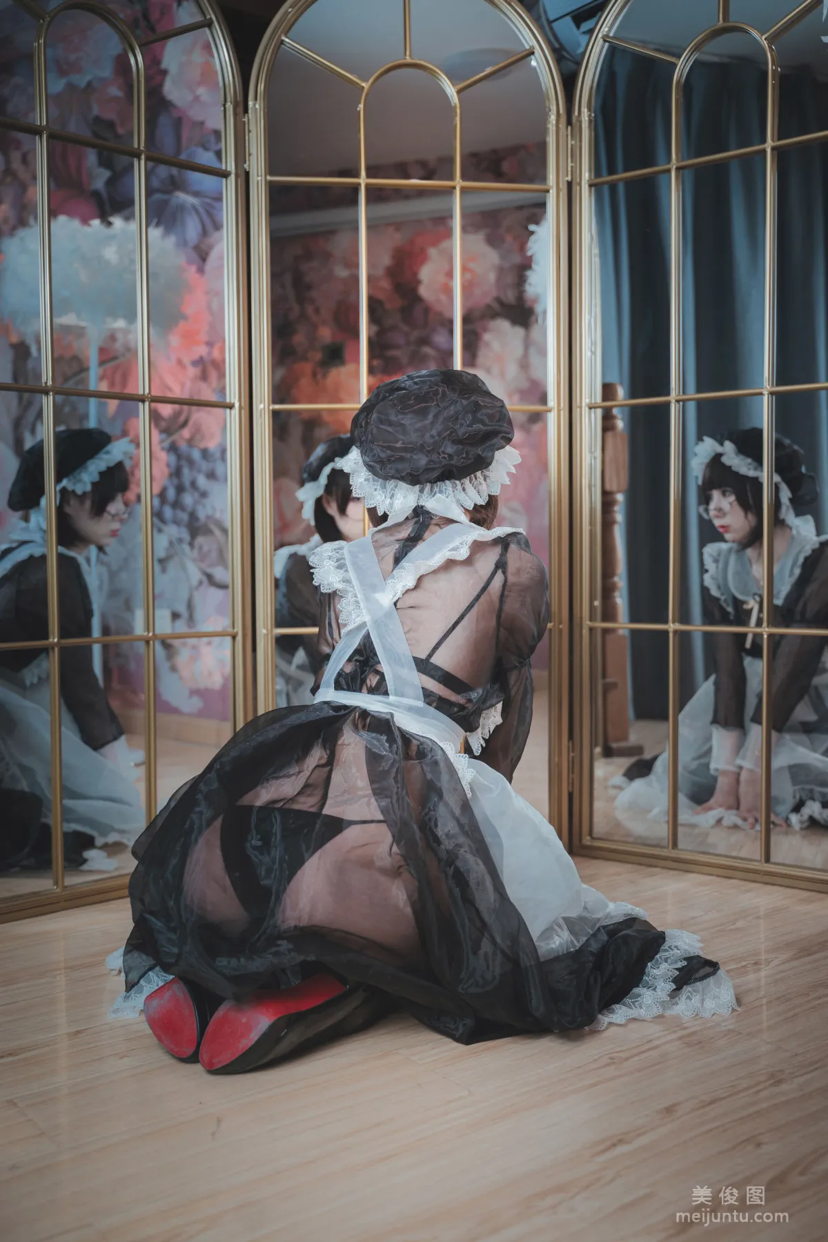 萌妹子Coser南鸽 《透明女仆》 写真集23