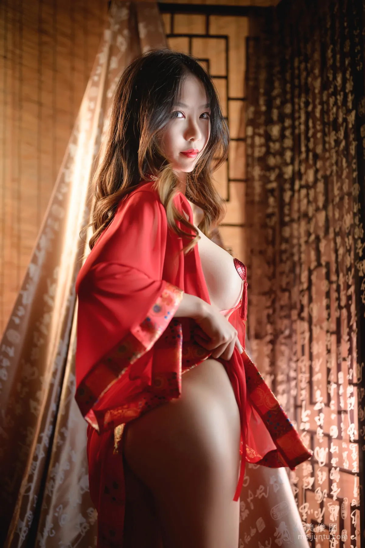 [Beautiful Girl Coser] Douniang Lishi, Red Bellyband, Photo Set photo 11