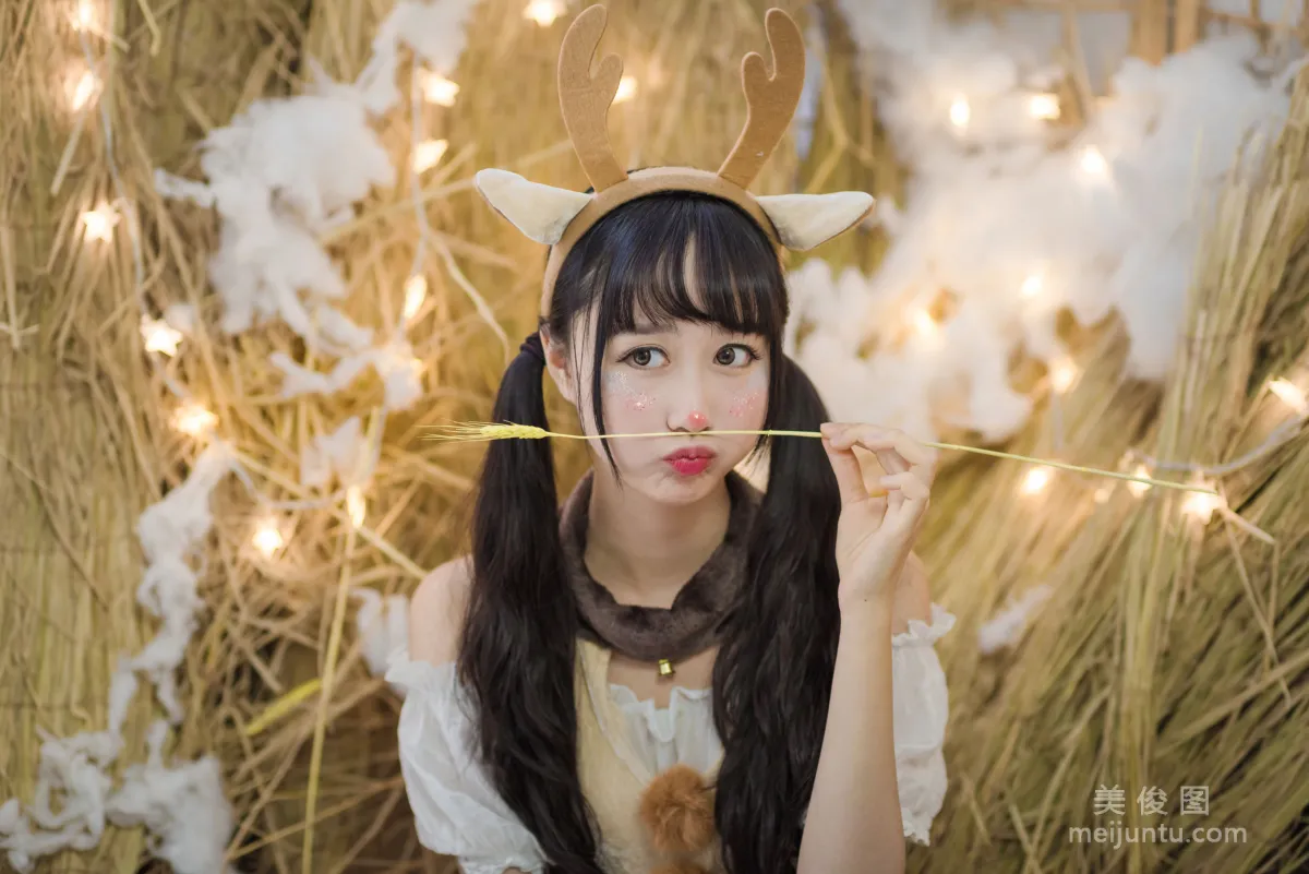 Mu Mianmian OwO, Santa Claus and Reindeer-chan Photo Set photo 42