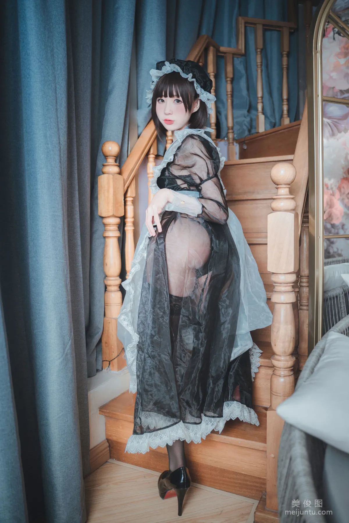 萌妹子Coser南鸽 《透明女仆》 写真集40