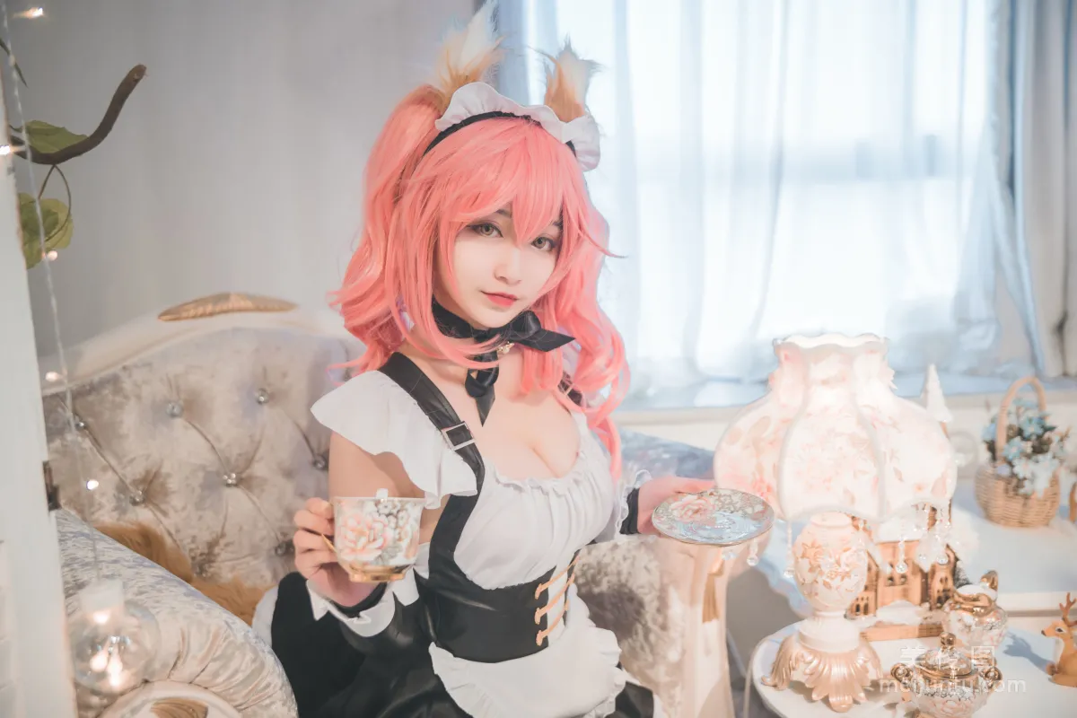Beauty Coser Tieban Shaogui Wu w 'Tamamo-no-Mae Maid' Photo Set photo 5