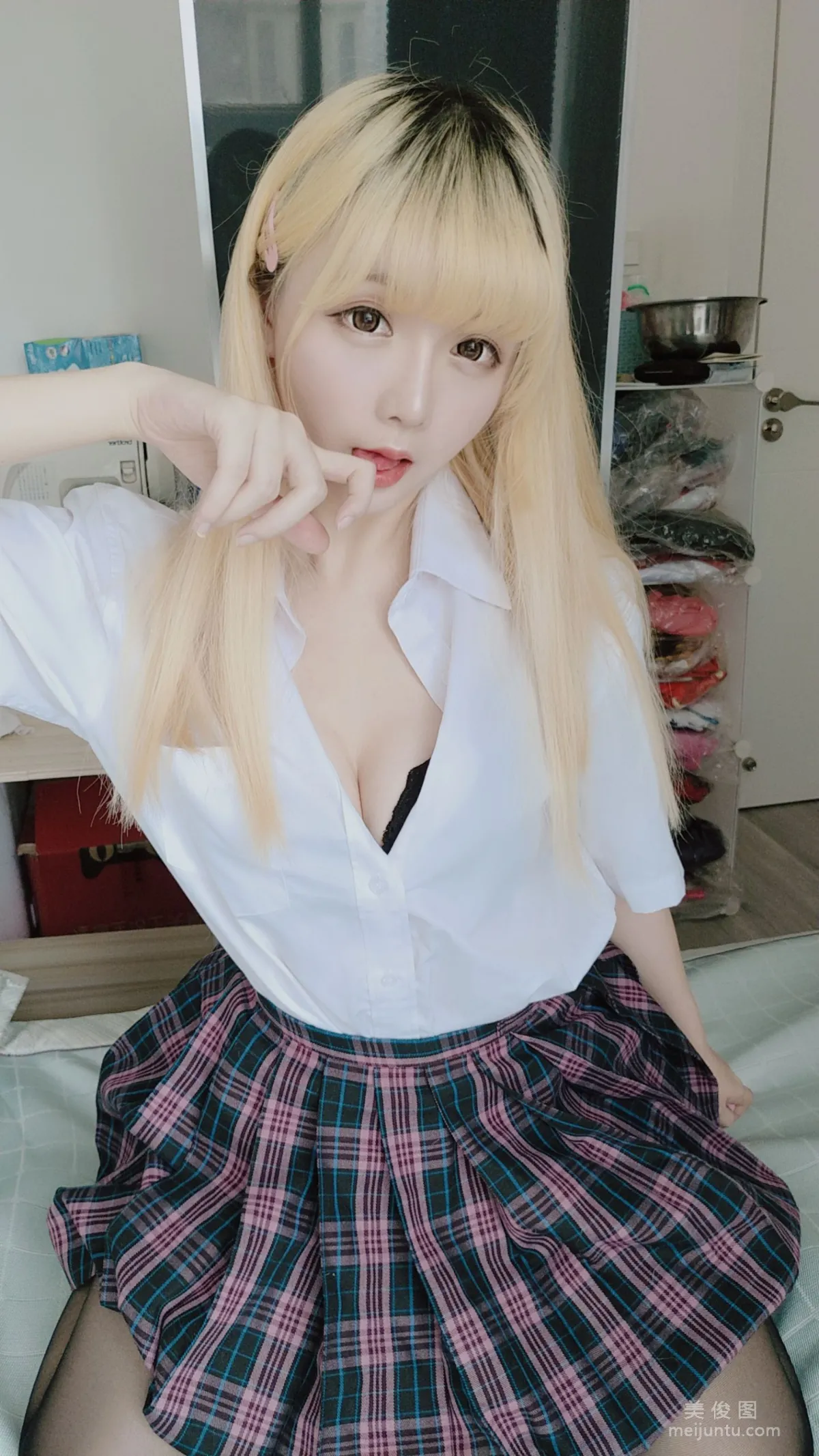 Xingzhi Chichi, JK Plaid Skirt Photo Set photo 41