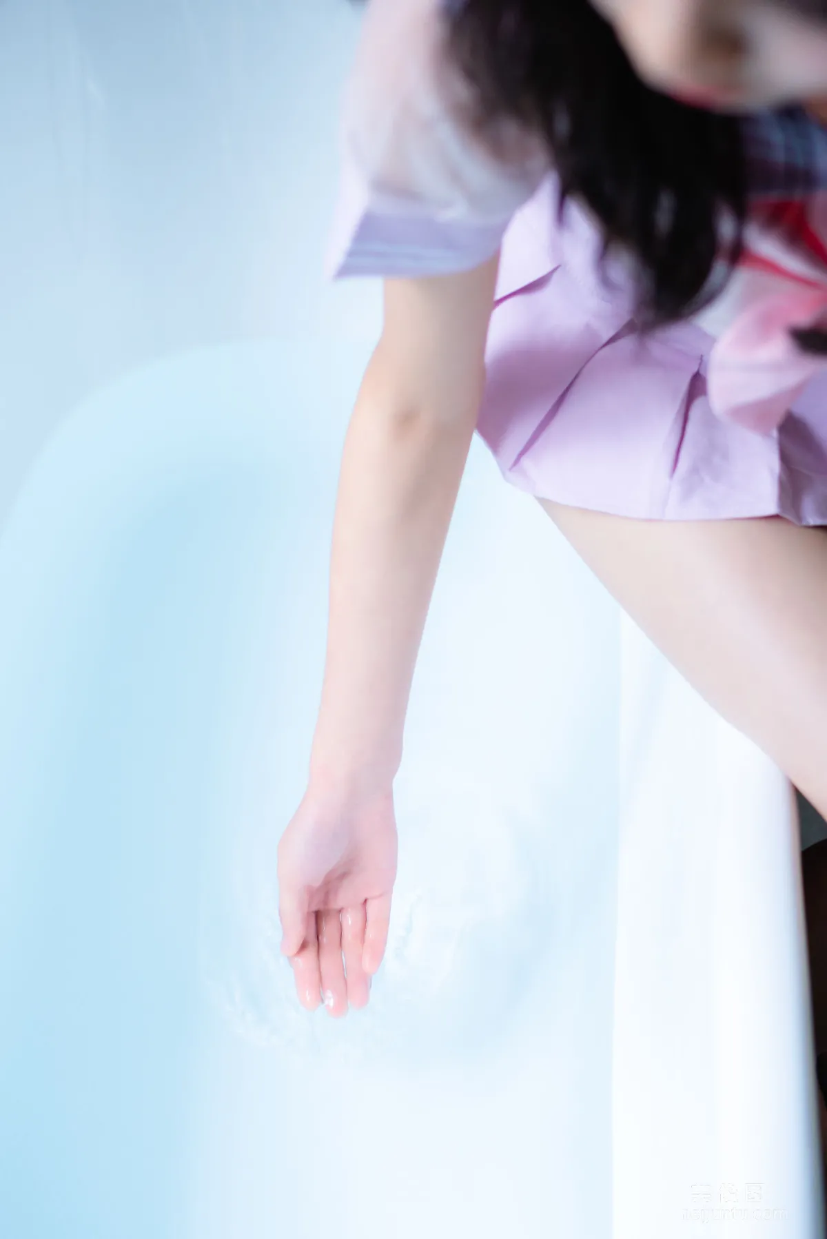 [网红Coser] 西瓜 《私房浴缸》 写真集6