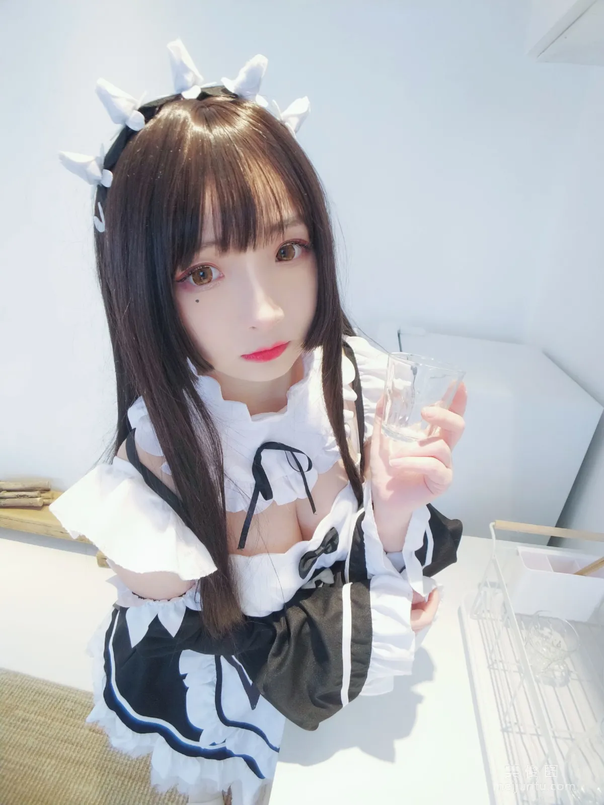 [Web Idols Coser] Guchuan kagura, Black and White Maid, Photo Set photo 23