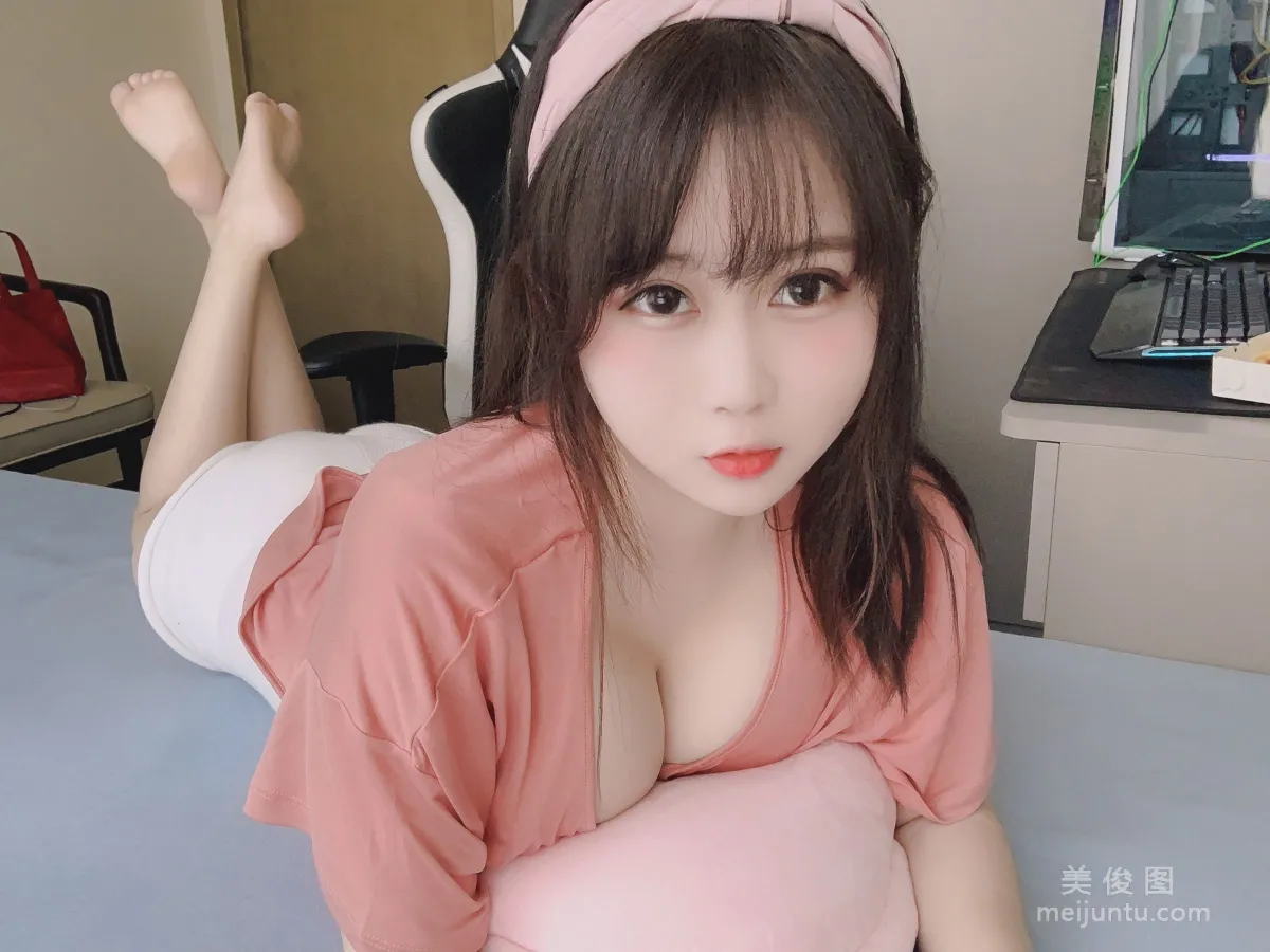 Shiyi Jiangya: Web Idols photo 19