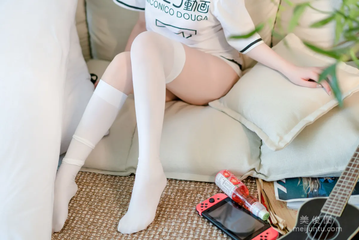 美女Coser绫波 《碧藍航線》 寫真集 7