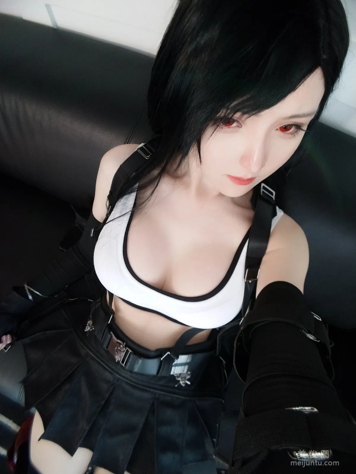 [Internet Celebrity Model Coser] Yixiao Yangze Tifa Standard Outfit Photo Set photo 21