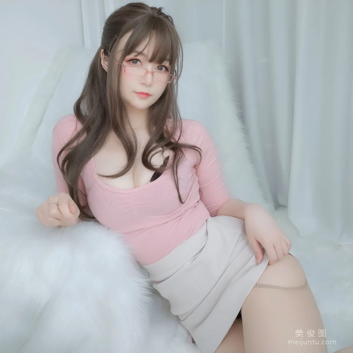 Baiyin 81: Web Idols photo 130