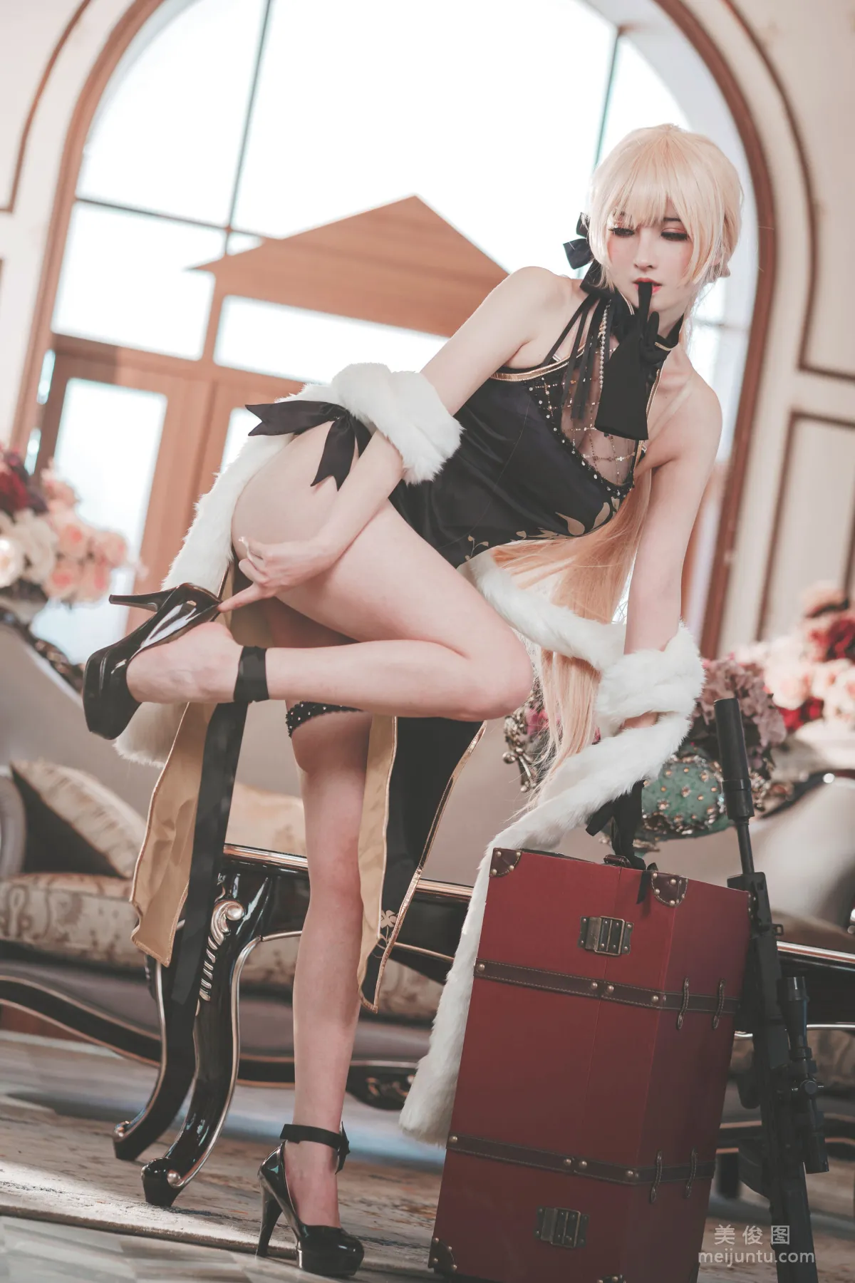[網紅Coser美女] rioko涼涼子 《少女前線OTs-14》 寫真集 8