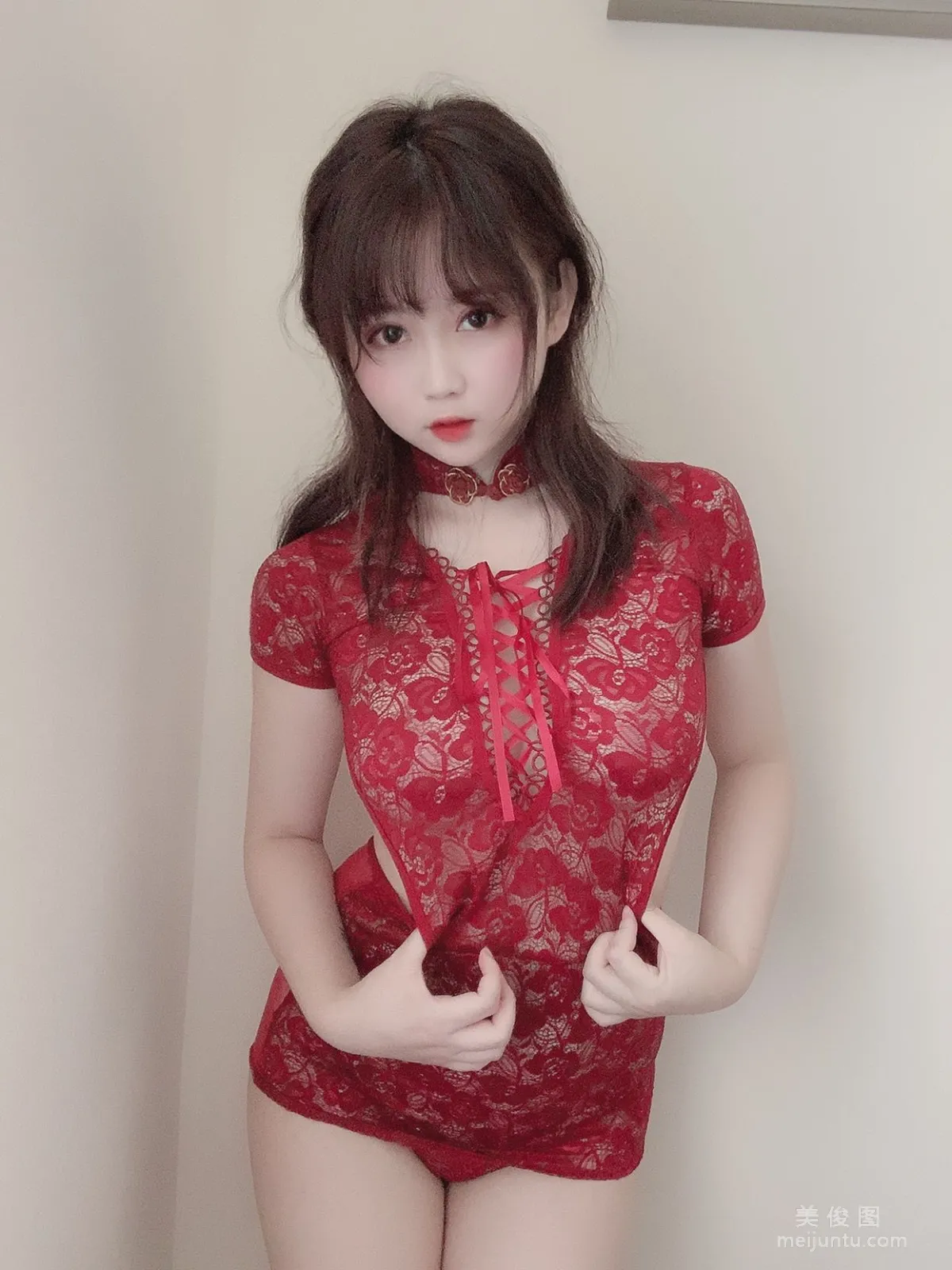 [美女Coser] 是依醬呀 《紅色旗袍》 寫真集 7