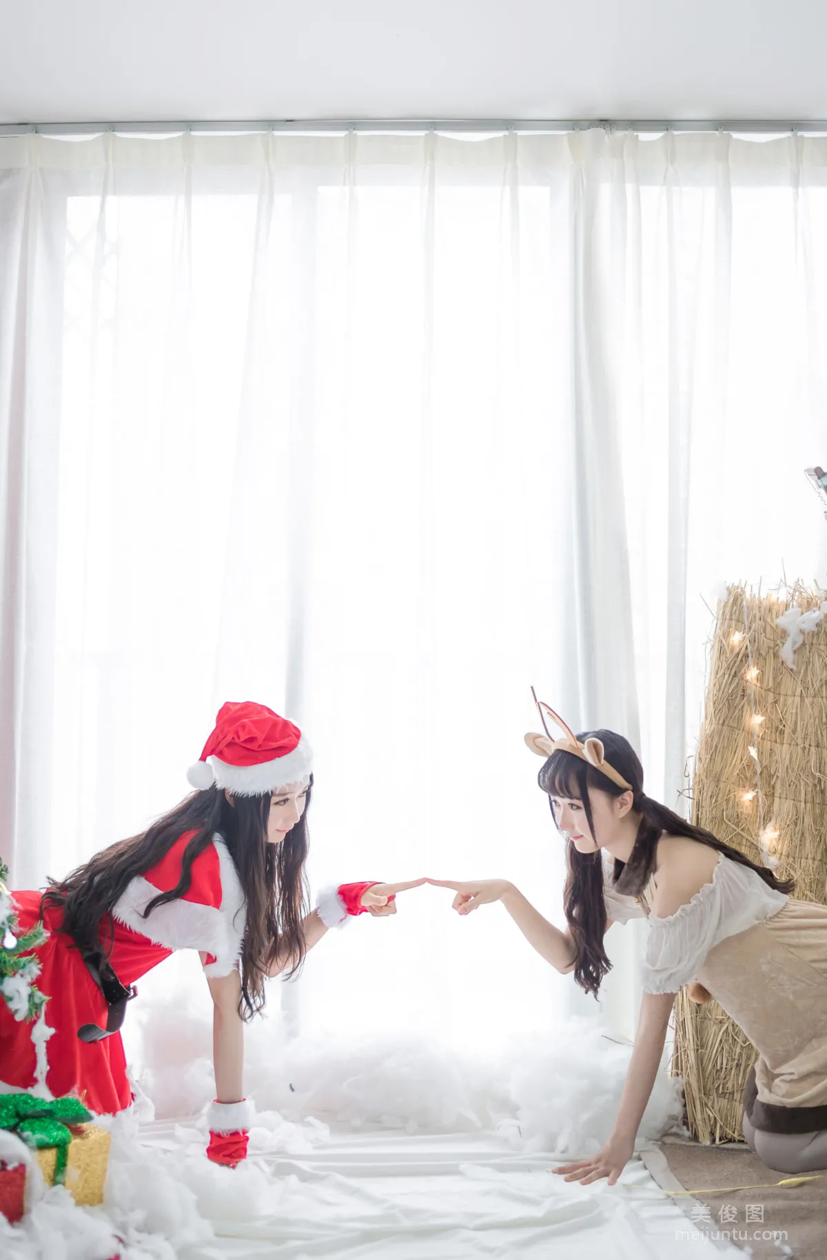 Mu Mianmian OwO, Santa Claus and Reindeer-chan Photo Set photo 23